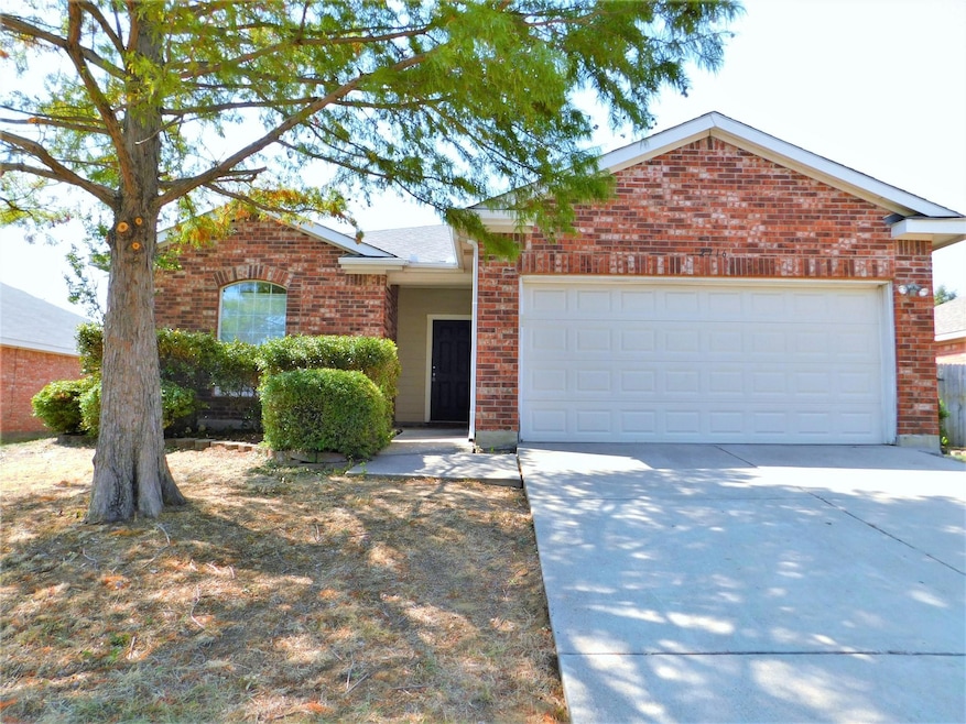 2716 Weslayan Dr, Denton, TX 76210 - photo 1