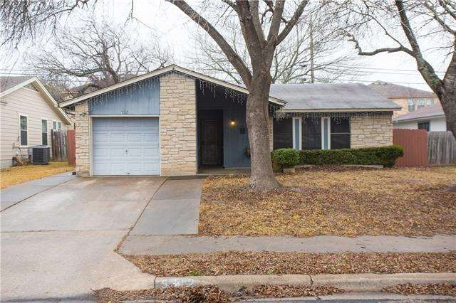 Lovely treed front yard on this 1 story beauty!