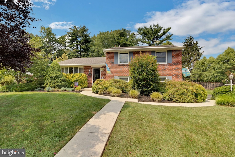 510 Morris Ln, Wallingford, PA 19086 - photo 1