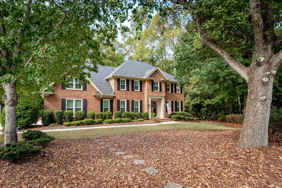 7-web-or-mls-4136 KNOLLCREST CIR N. (c)-70