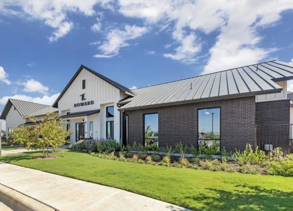 2908 E Howard Ln unit 8204, Manor, TX 78653 - photo 1