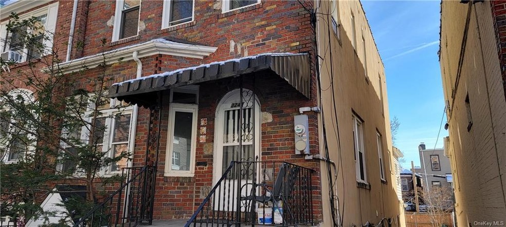 3248 Irwin Ave, Bronx, NY 10463 - photo 1