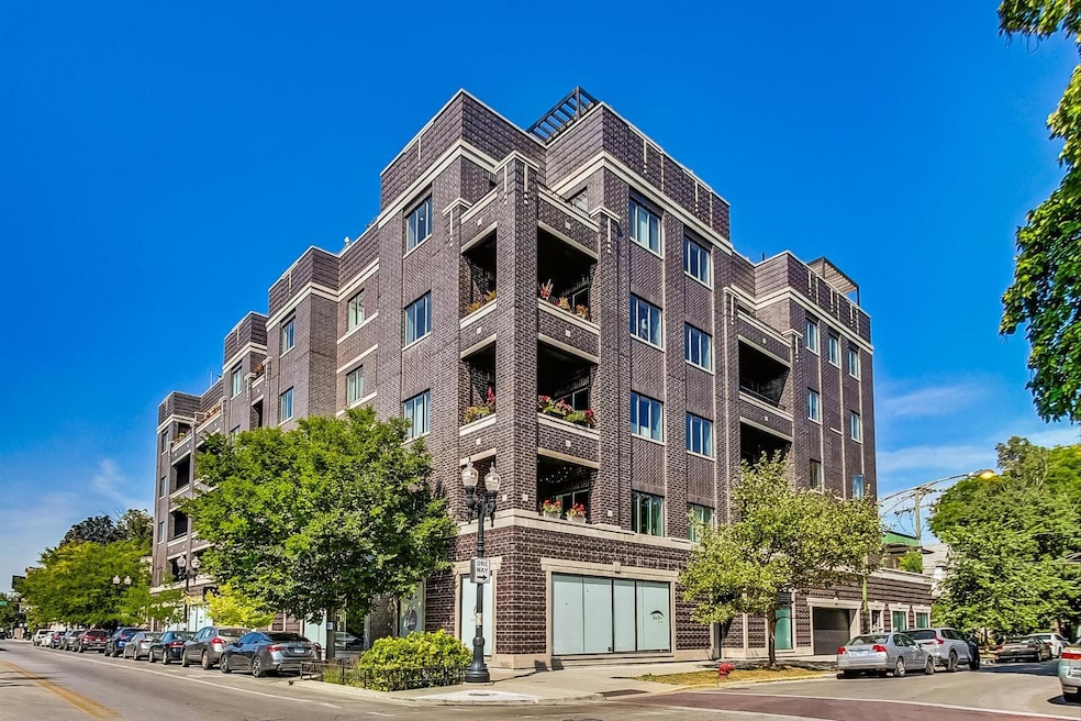 4802 N Bell Ave unit 504, Chicago, IL 60625 - photo 1