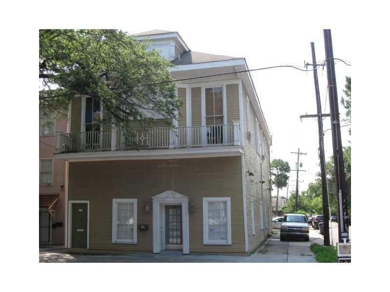 Facade/Exterior Front.