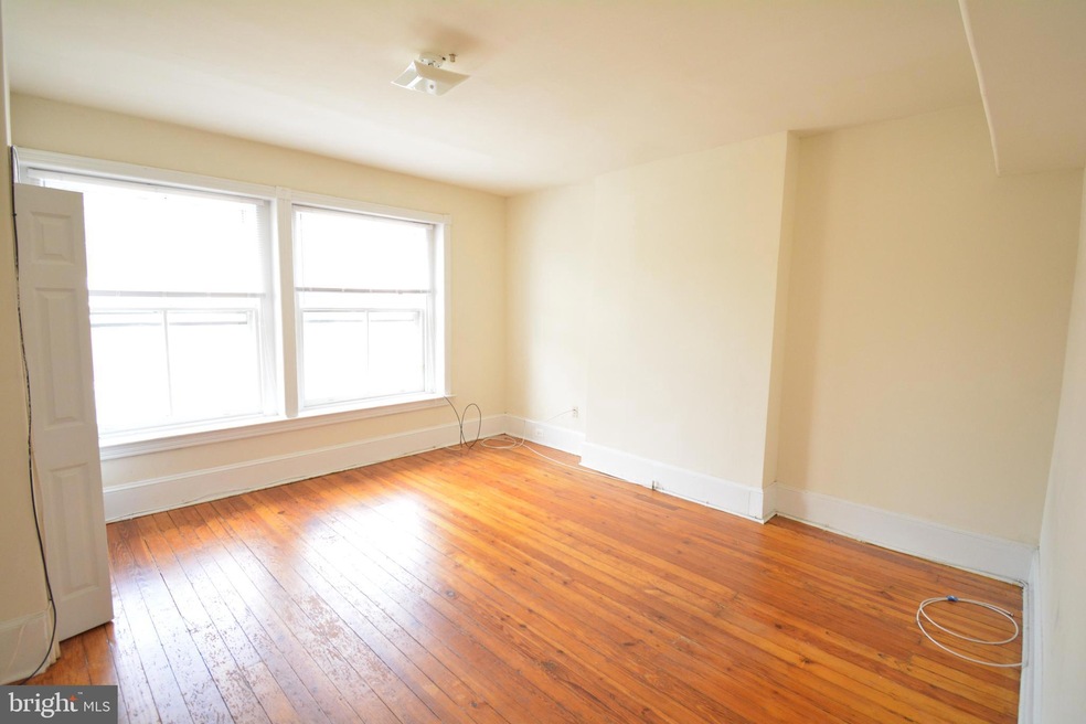 444 W Queen Ln unit 2, Philadelphia, PA 19144 - photo 1