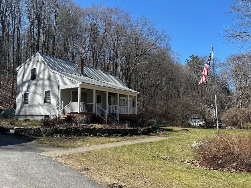 124 Oak Hill Rd, Weare, NH 03281 - photo 1