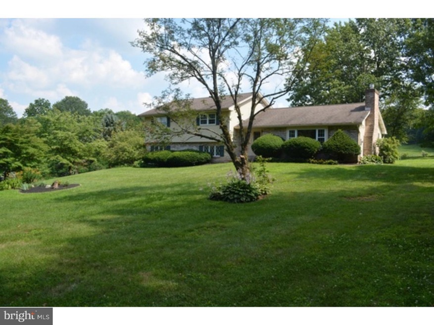 4908 Limeport Pike, Zionsville, PA 18092 - photo 1