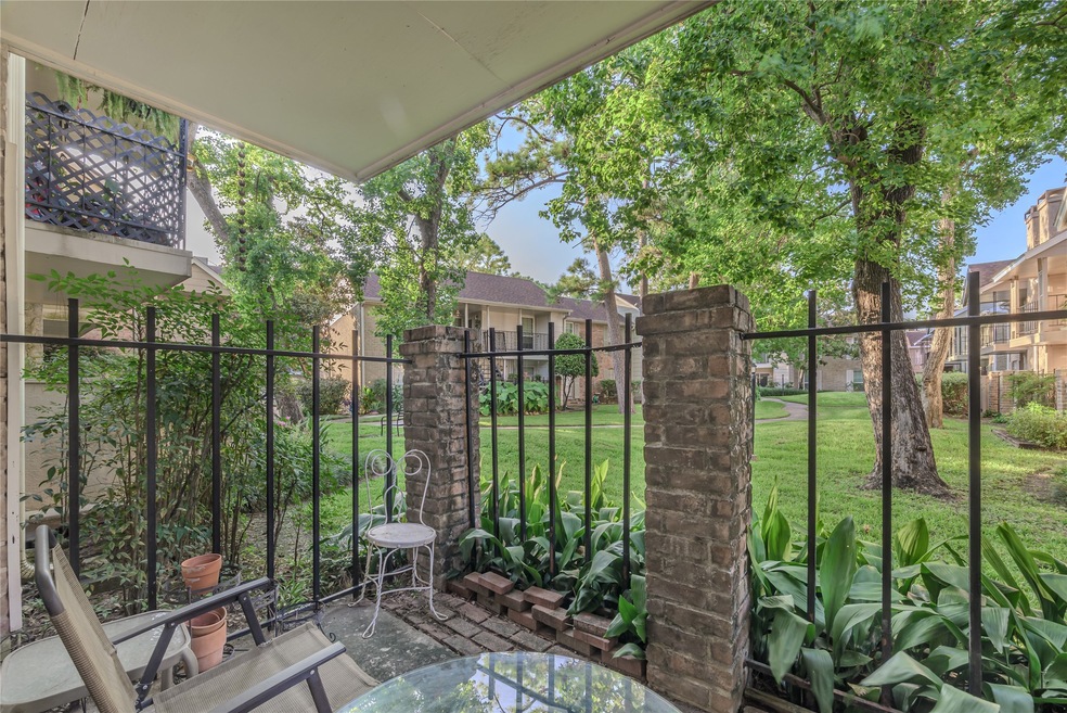 2800 Jeanetta St unit 2007, Houston, TX 77063 - photo 1