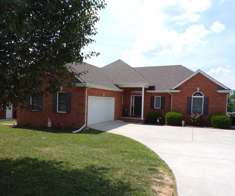 614 Mac St, Shelbyville, TN 37160 - photo 1