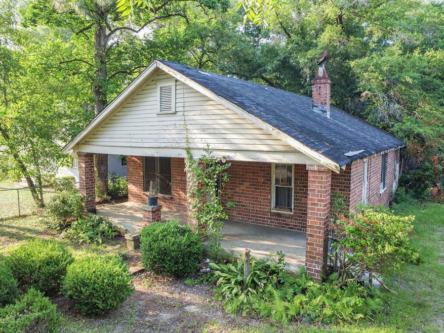 1124 W Lincoln Ave, Albany, GA 31707 - photo 1
