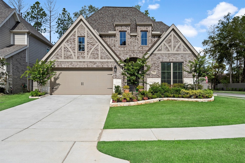 17168 Crimson Crest Dr, Conroe, TX 77302 - photo 1