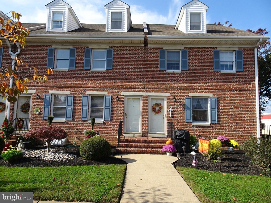 615 Delaware St unit 9, New Castle, DE 19720 - photo 1