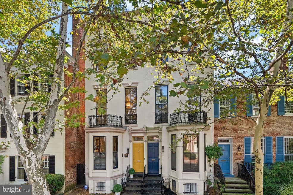 Under Contract $1,999,000