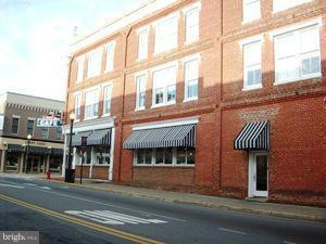117 S Main St unit 201, Culpeper, VA 22701 - photo 1