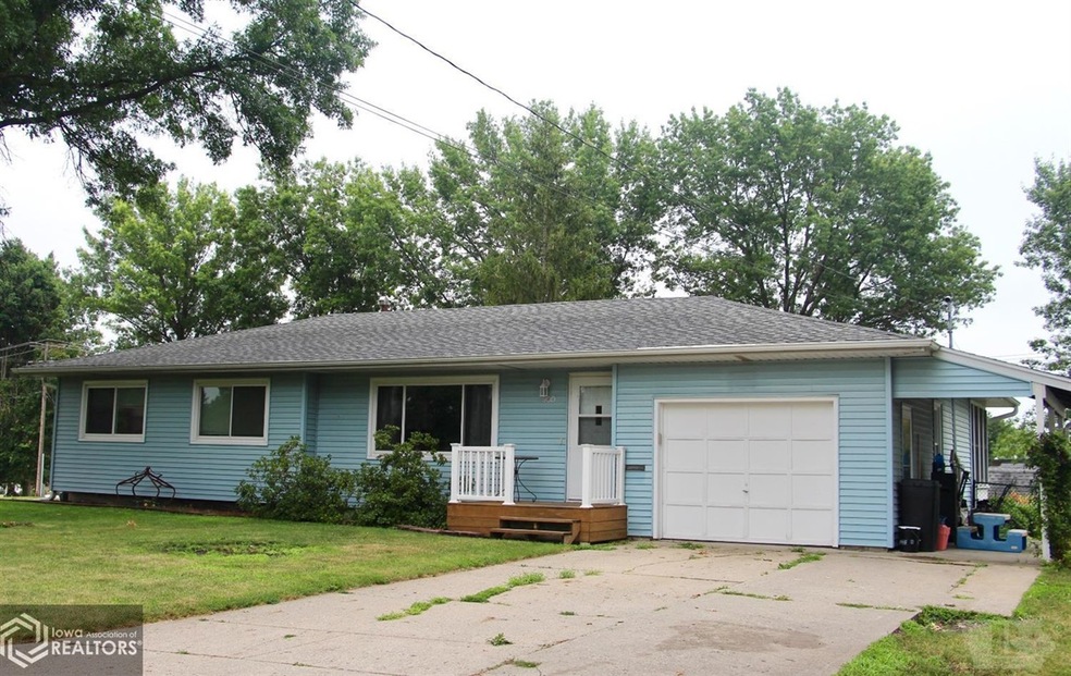 900 E 15th St S, Newton, IA 50208 - photo 1