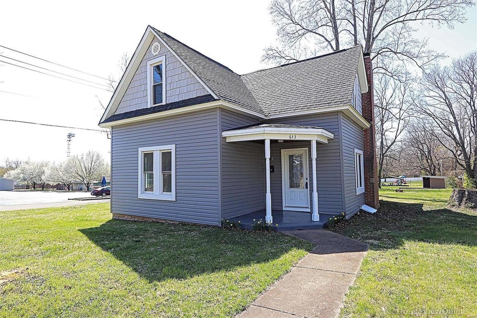 613 Perrine Rd, Farmington, MO 63640 - photo 1