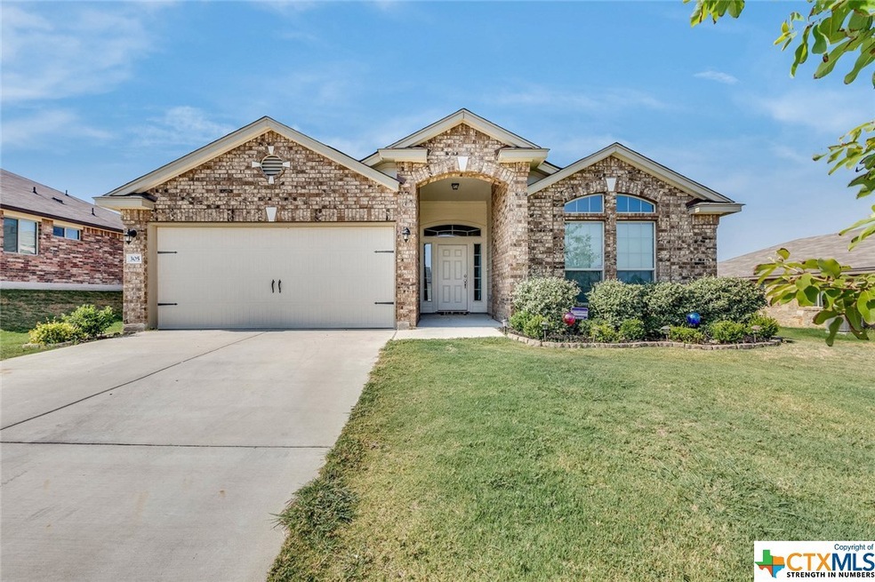 305 Trey, Troy, TX 76579 - photo 1