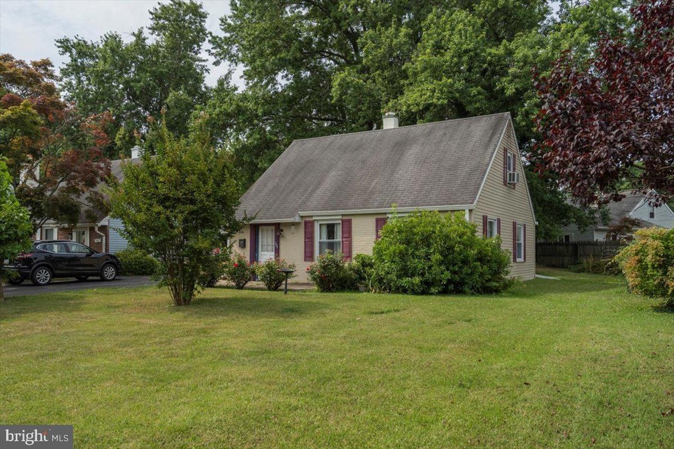 1946 Clearview Ave, Norristown, PA 19403 - photo 1