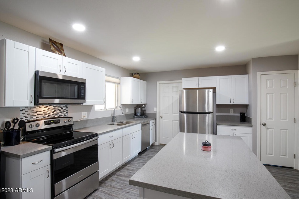 10714 W Venturi Dr, Sun City, AZ 85351 - photo 1