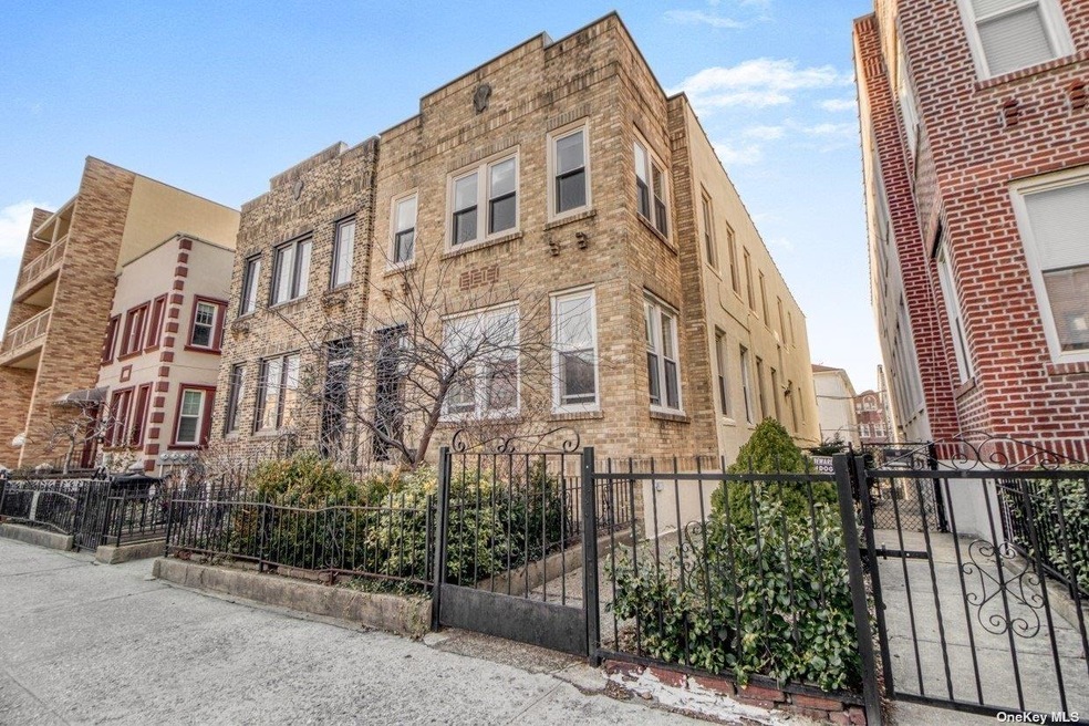 30-52 36th St, Long Island City, NY 11103 - photo 1