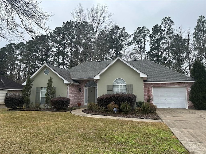 146 Woodcrest Dr, Covington, LA 70433 - photo 1