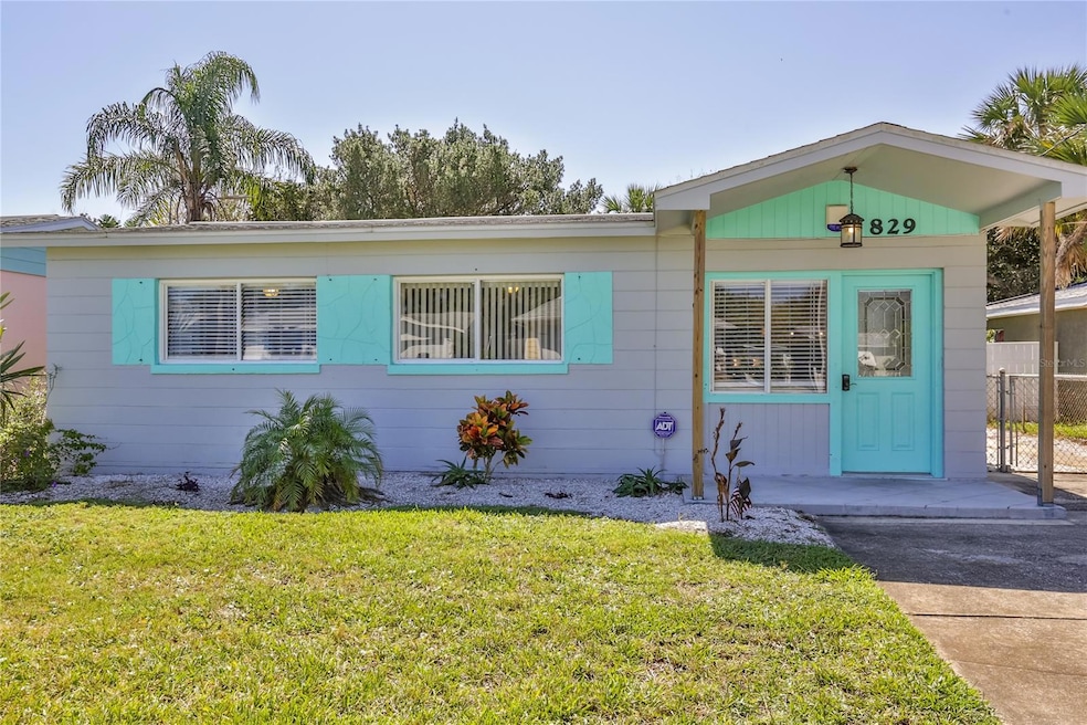 829 E 9th Ave, New Smyrna Beach, FL 32169 - photo 1