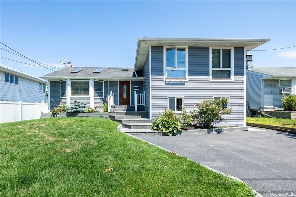 Sold $555,000 • Co-Listing Agent