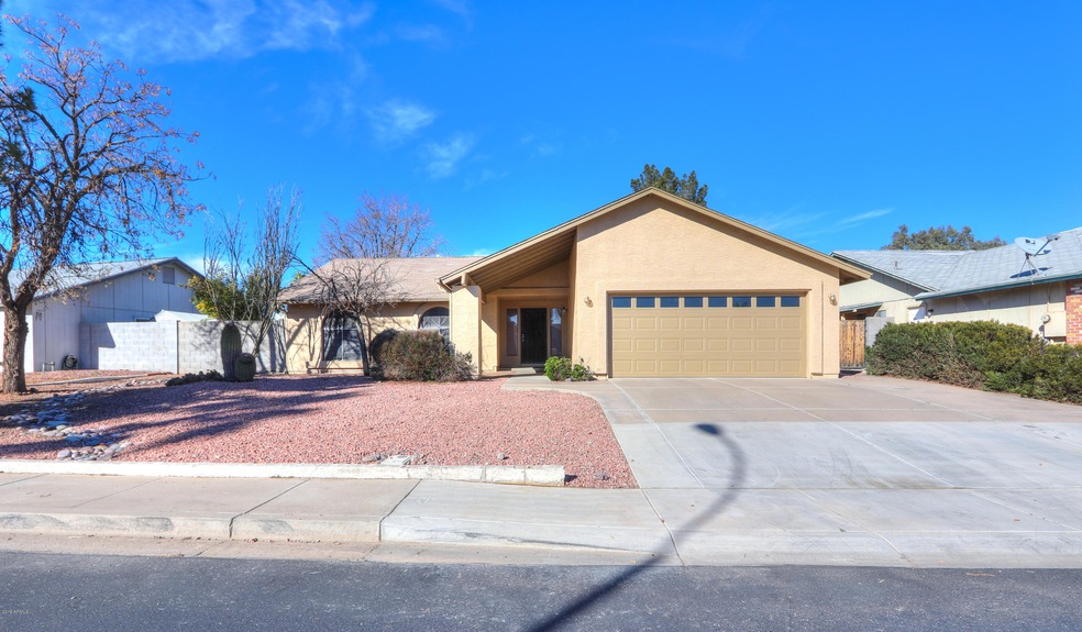 2052 W Rockwell Dr, Chandler, AZ 85224 - photo 1