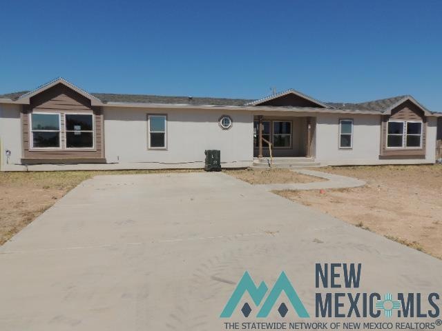 4217 Boyd Dr, Carlsbad, NM 88220 - photo 1