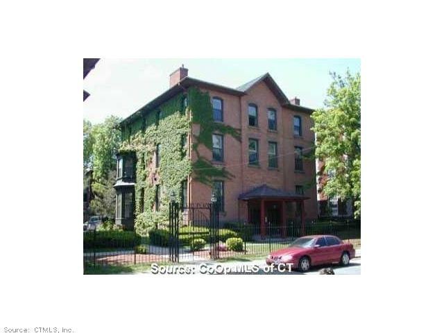 41 Willard St unit 41B, Hartford, CT 06105 - photo 1
