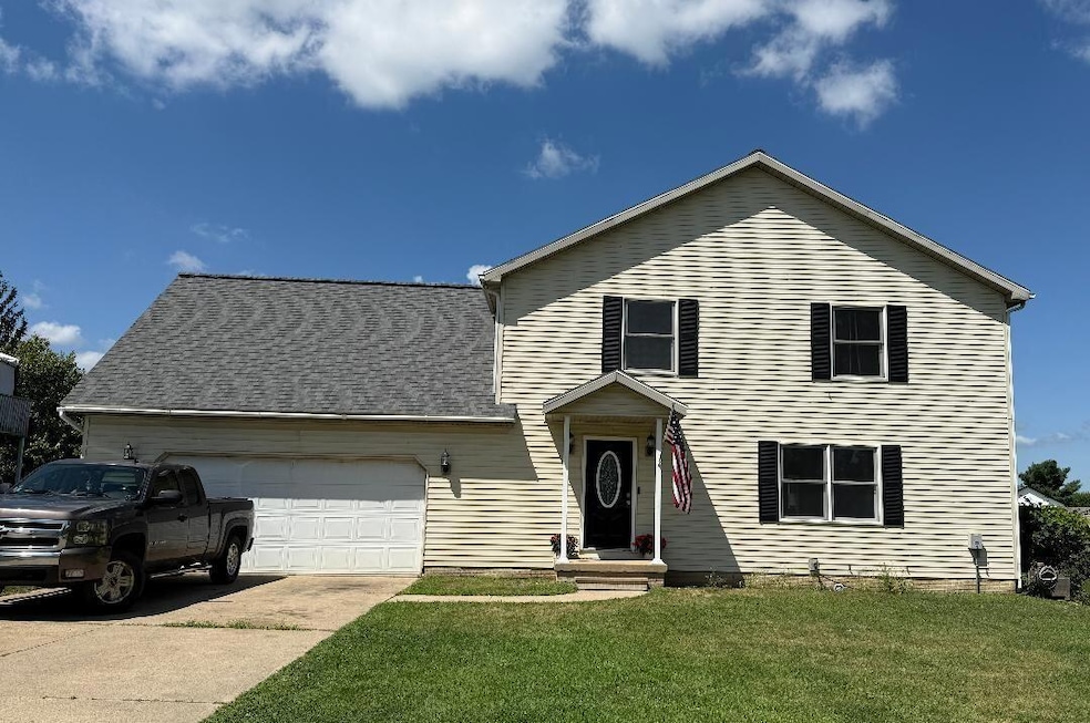 7574 Sherlock Dr, Onsted, MI 49265 - photo 1