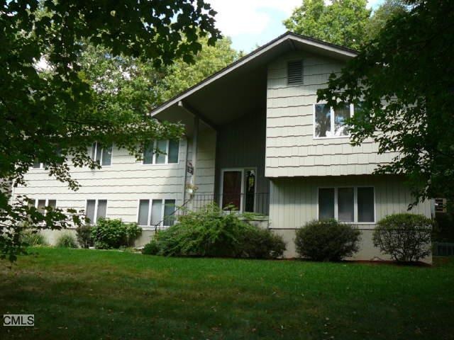 183 Putting Green Rd, Trumbull, CT 06611 - photo 1