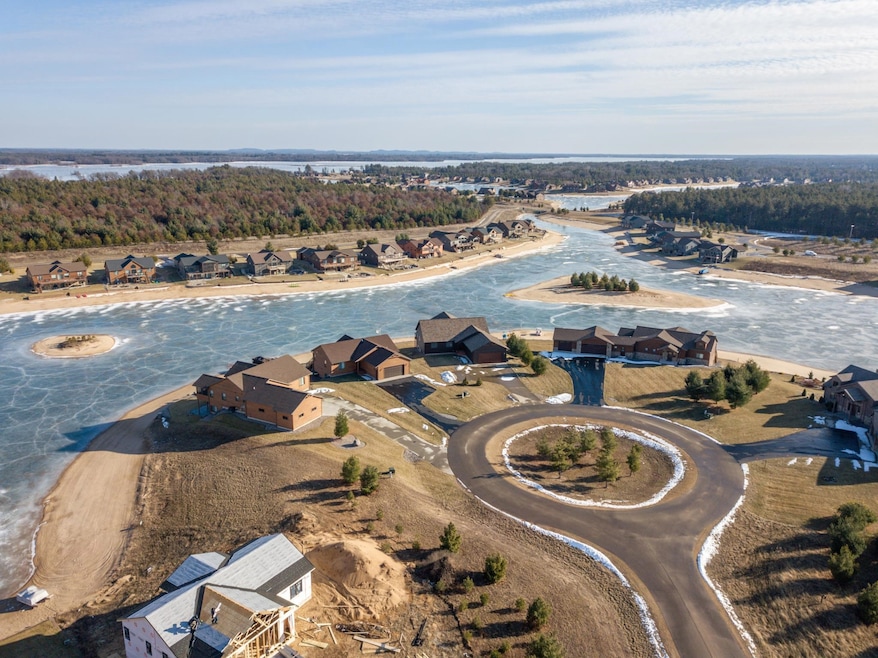 N8594 S Log Cabin Ct, New Lisbon, WI 53950 - photo 1