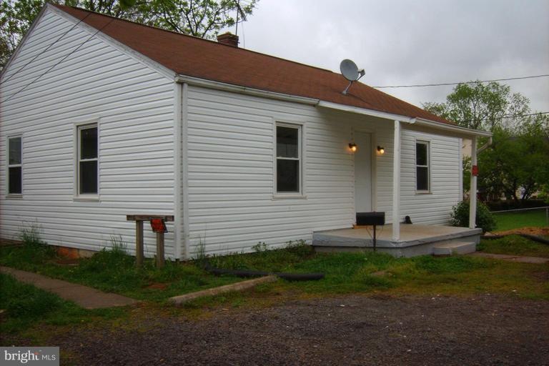 410 Briscoe St unit A, Culpeper, VA 22701 - photo 1