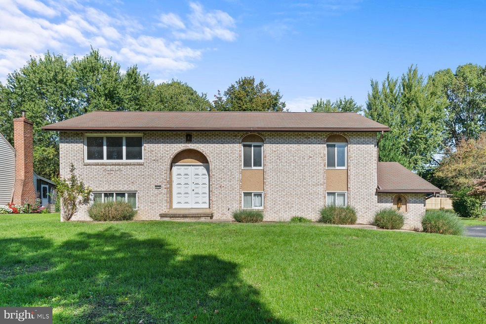 279 Willow Dell Ln, Leola, PA 17540 - photo 1