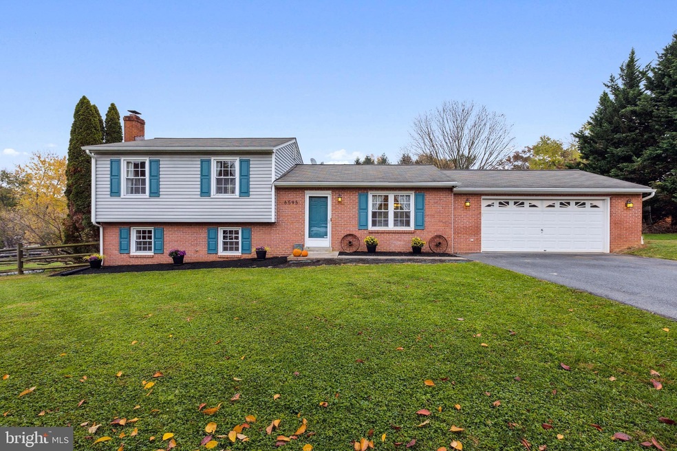 6595 Streamwood Ct, Sykesville, MD 21784 - photo 1