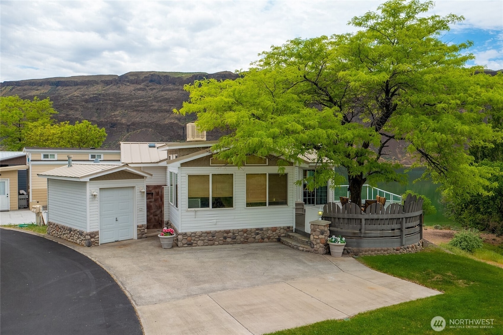 Sold $320,000 • Co-Listing Agent