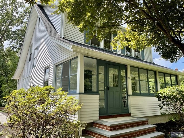58 E Summit Ave, Midland Park, NJ 07432 - photo 1