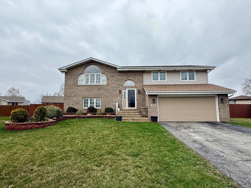 1502 Morningside Ct, Crown Point, IN 46307 - photo 1