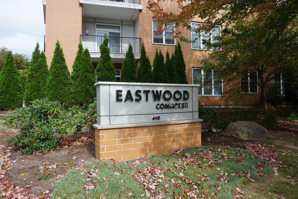 Eastwood Commons unit 313, South Burlington, VT 05403 - photo 1
