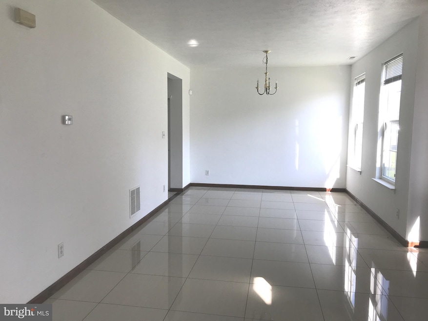 67 Fieldcrest Dr, Mount Holly, NJ 08060 - photo 1