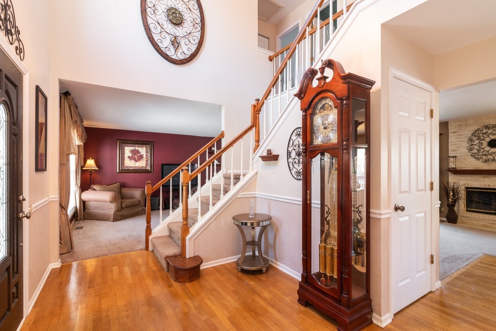 2001 Cumberland Pkwy, Algonquin, IL 60102 - photo 1