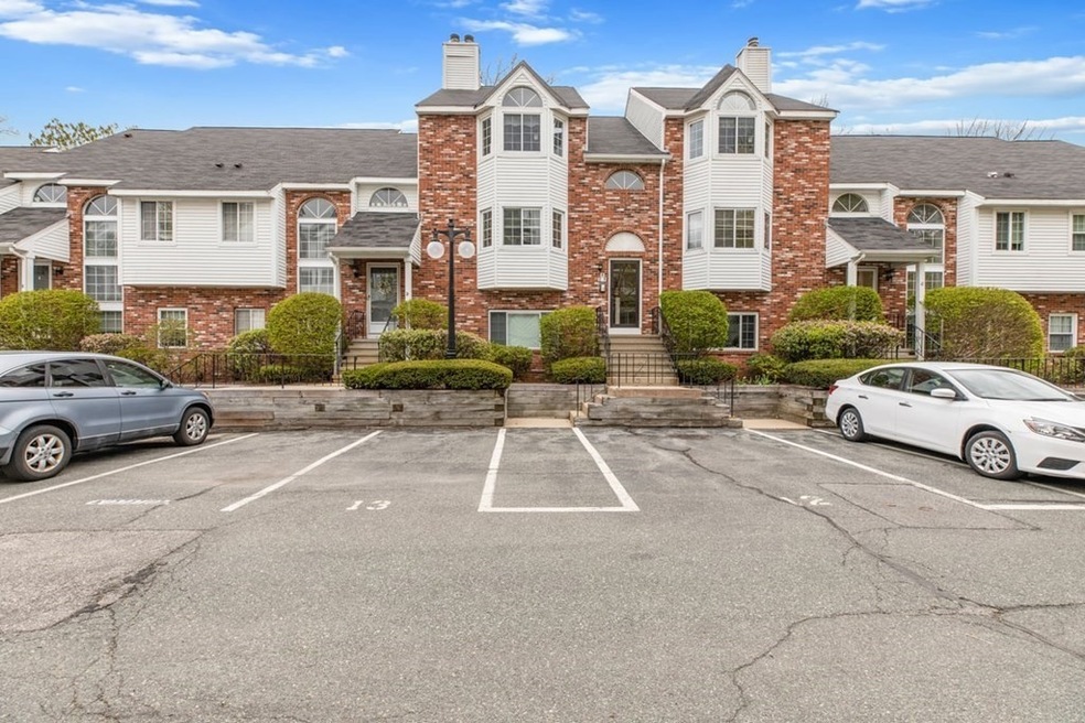 189 Tall Oaks Dr unit E, South Weymouth, MA 02190 - photo 1