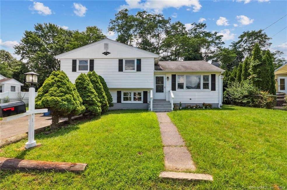 41 Buckland Dr, Waterbury, CT 06704 - photo 1