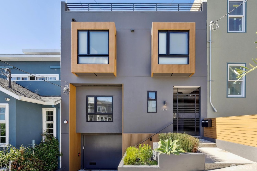 Pending $2,699,000 • Co-Listing Agent