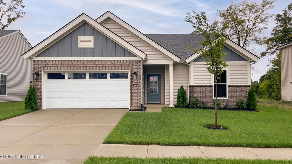 6410 Oak Village Dr, Louisville, KY 40228 - photo 1
