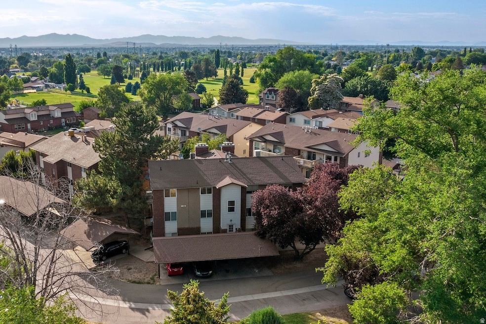 2778 W 5550 S unit 28, Roy, UT 84067 - photo 1