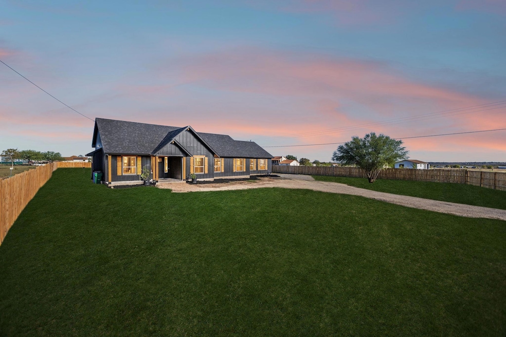 108 Santa Teresa Rd, Kyle, TX 78640 - photo 1