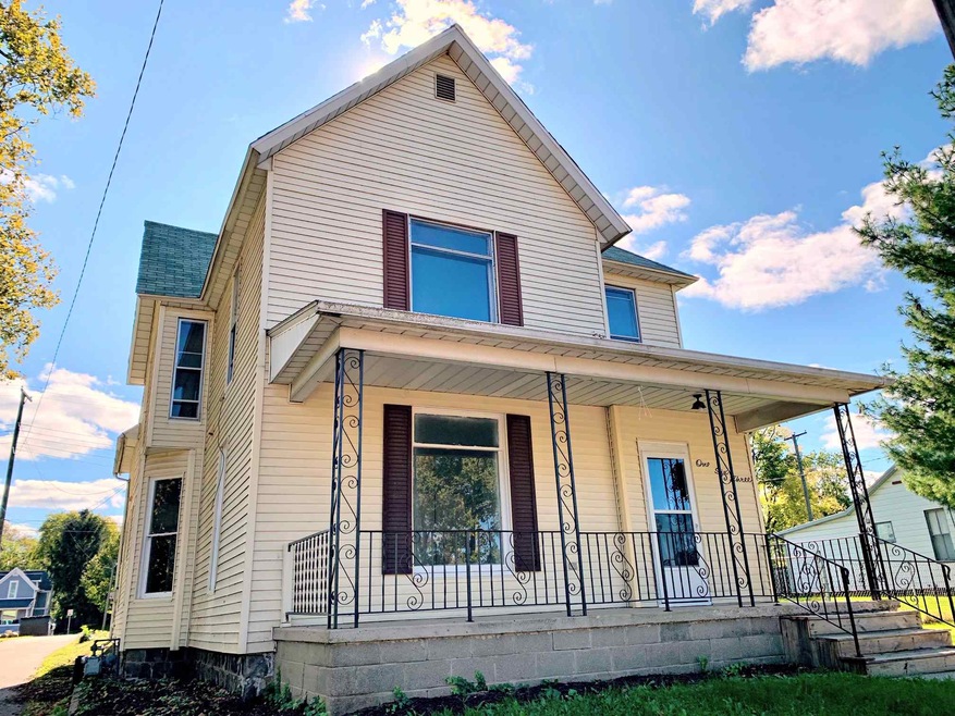 163 Division St, Elkhart, IN 46516 - photo 1