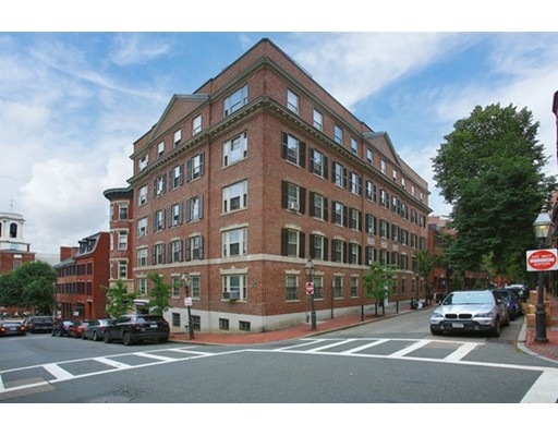 97 Mount Vernon St unit 33, Boston, MA 02108 - photo 1